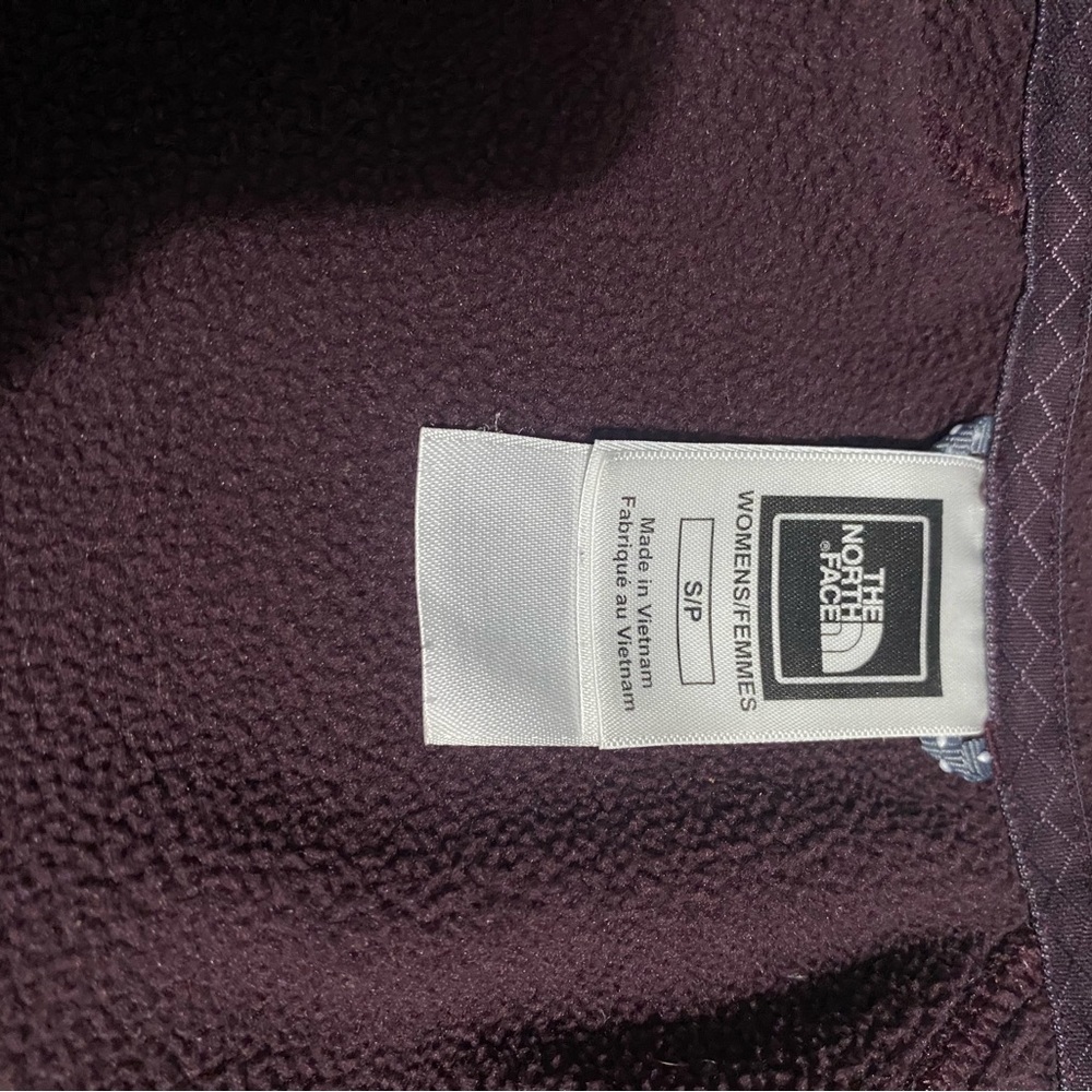 The North Face Purple Ski Jacket with Fleece Material and High Collar - Picture 6 of 15